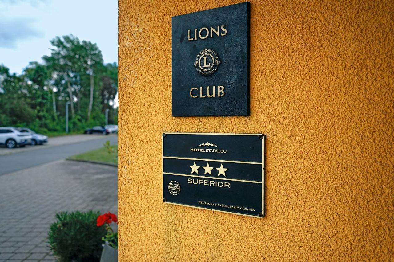 Avalon Hotelpark Koenigshof Königslutter am Elm Exterior foto